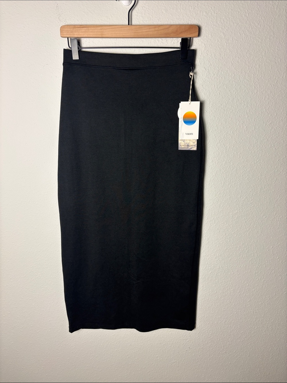 NWT Vuori Halo Column Skirt Black Heather VW3088